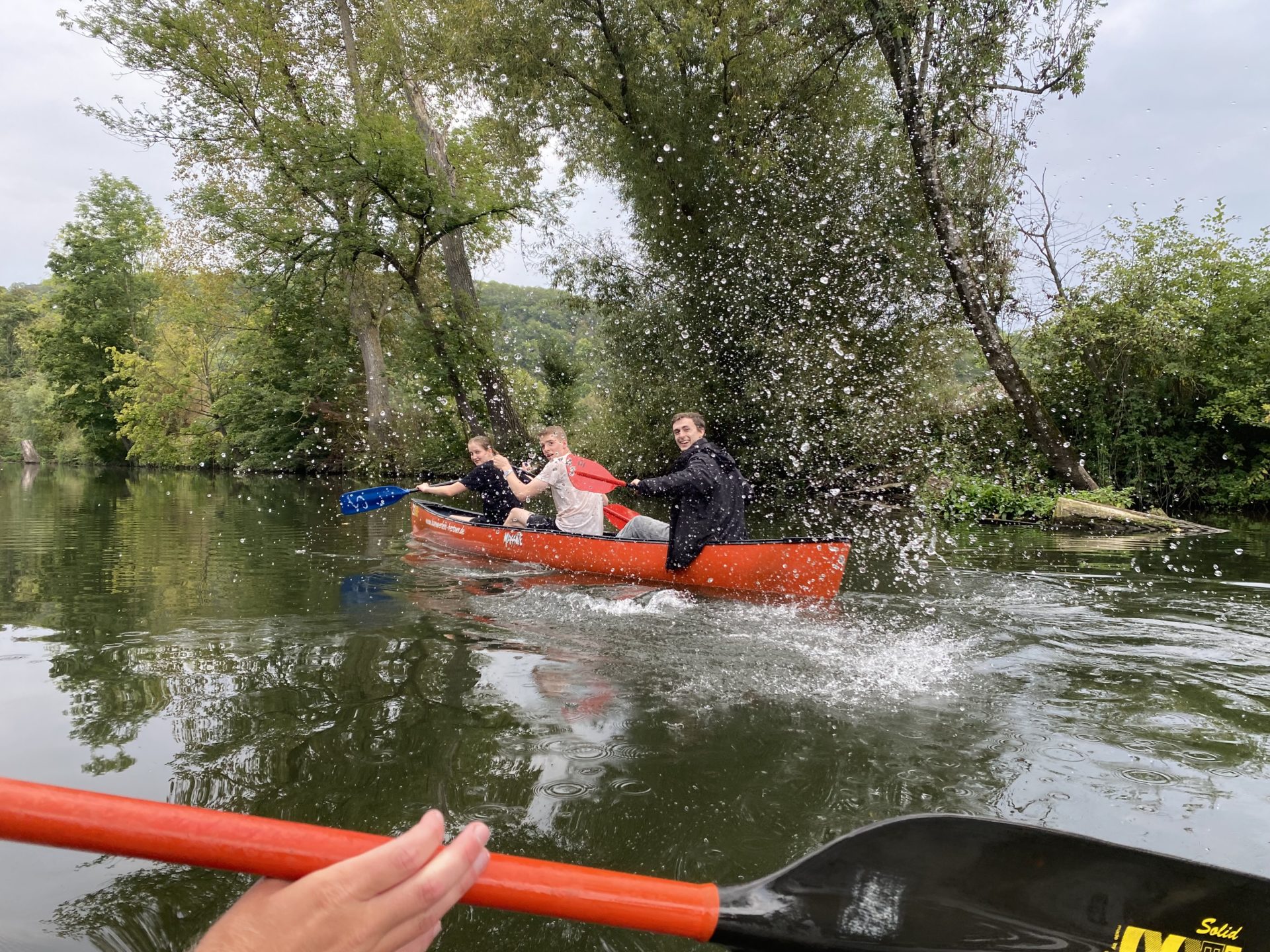 KJBler beim Kanu fahren