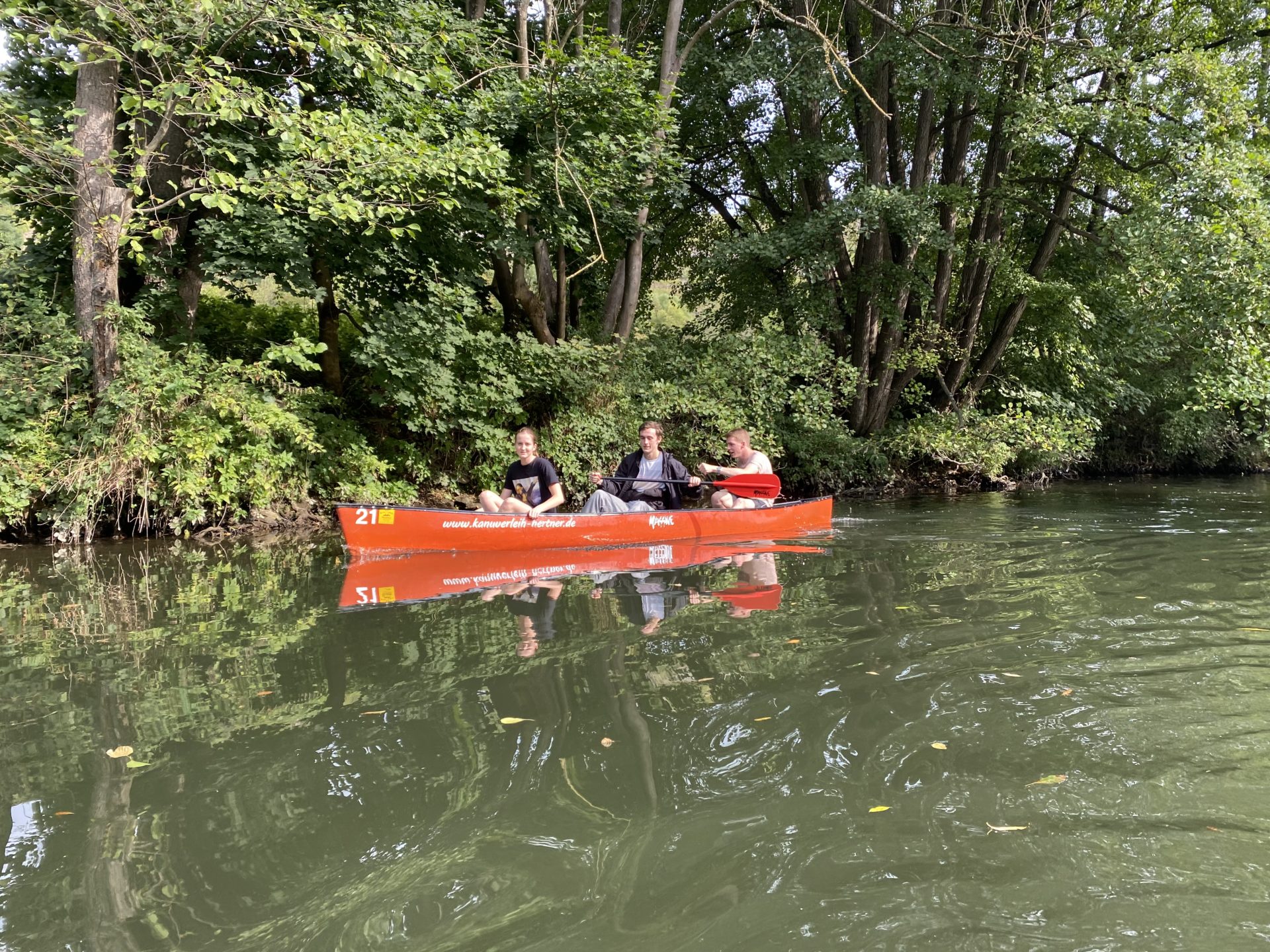 KJBler beim Kanu fahren