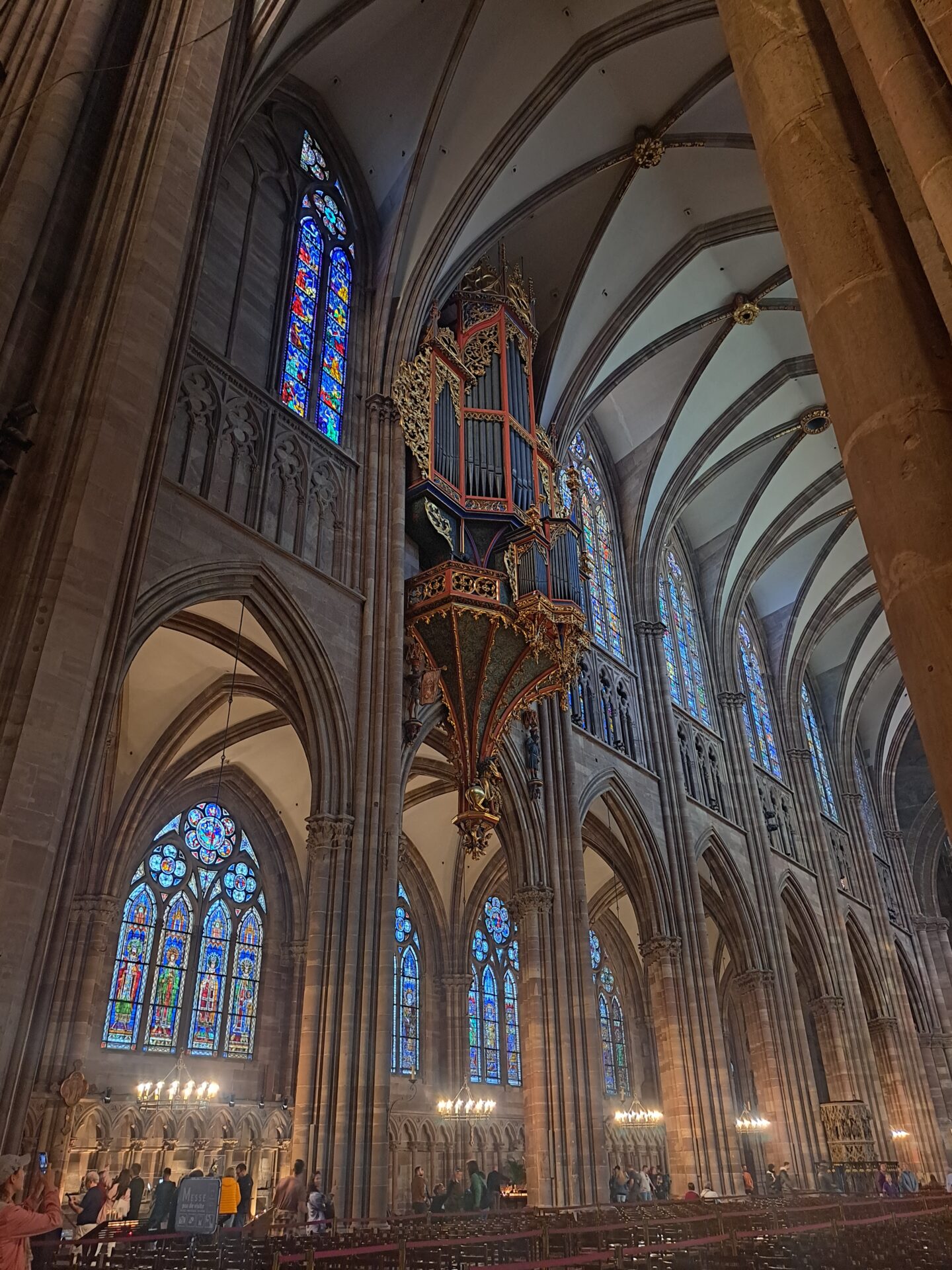 Orgel in einem Münster